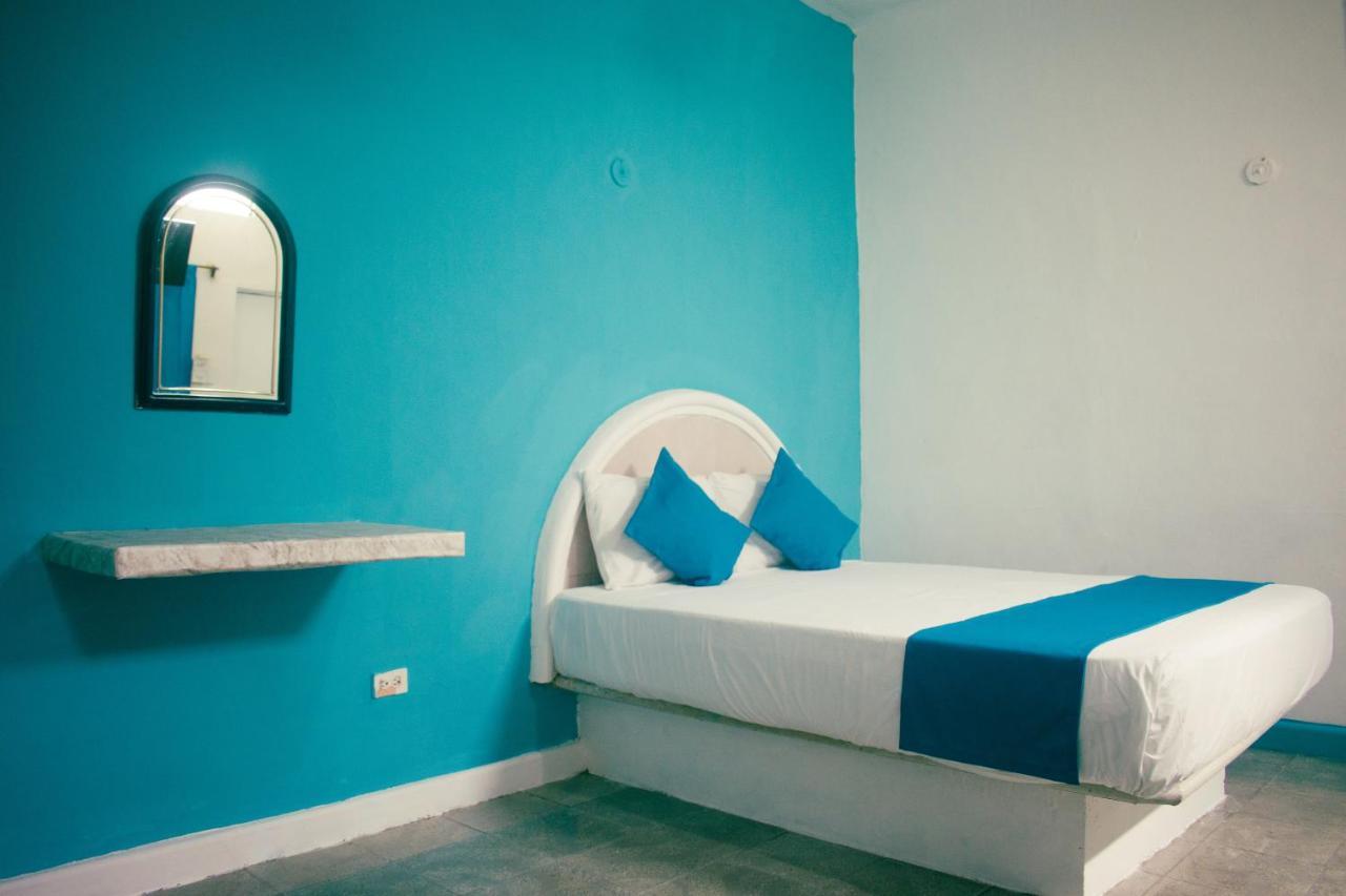 Hotel Posada Aurora Merida Bagian luar foto