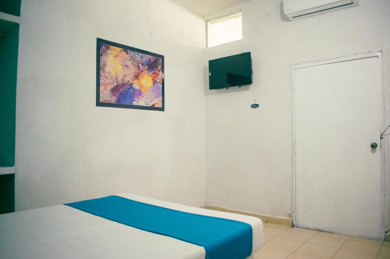 Hotel Posada Aurora Merida Bagian luar foto